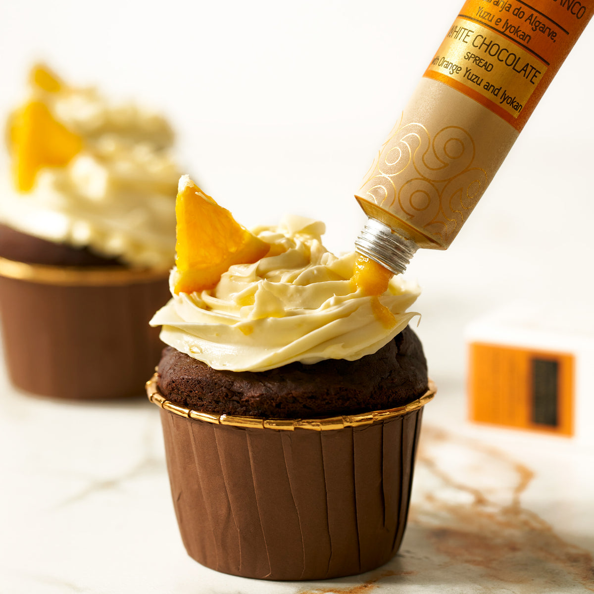 Banco de imagens : branco, doce, flor, casa, copo, prato, Comida, produzir,  Chapa, fresco, Rosa, chocolate, Bolinho, cozimento, geada, Gourmet, Lanche,  sobremesa, Casamento, cozinha, creme, bolo, cozido, comendo, luxo,  Congelamento, ornamentado, gelado,, image size:1200x1200