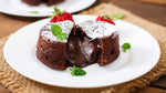 Bolo Fondant de Chocolate com Malagueta e Morangos