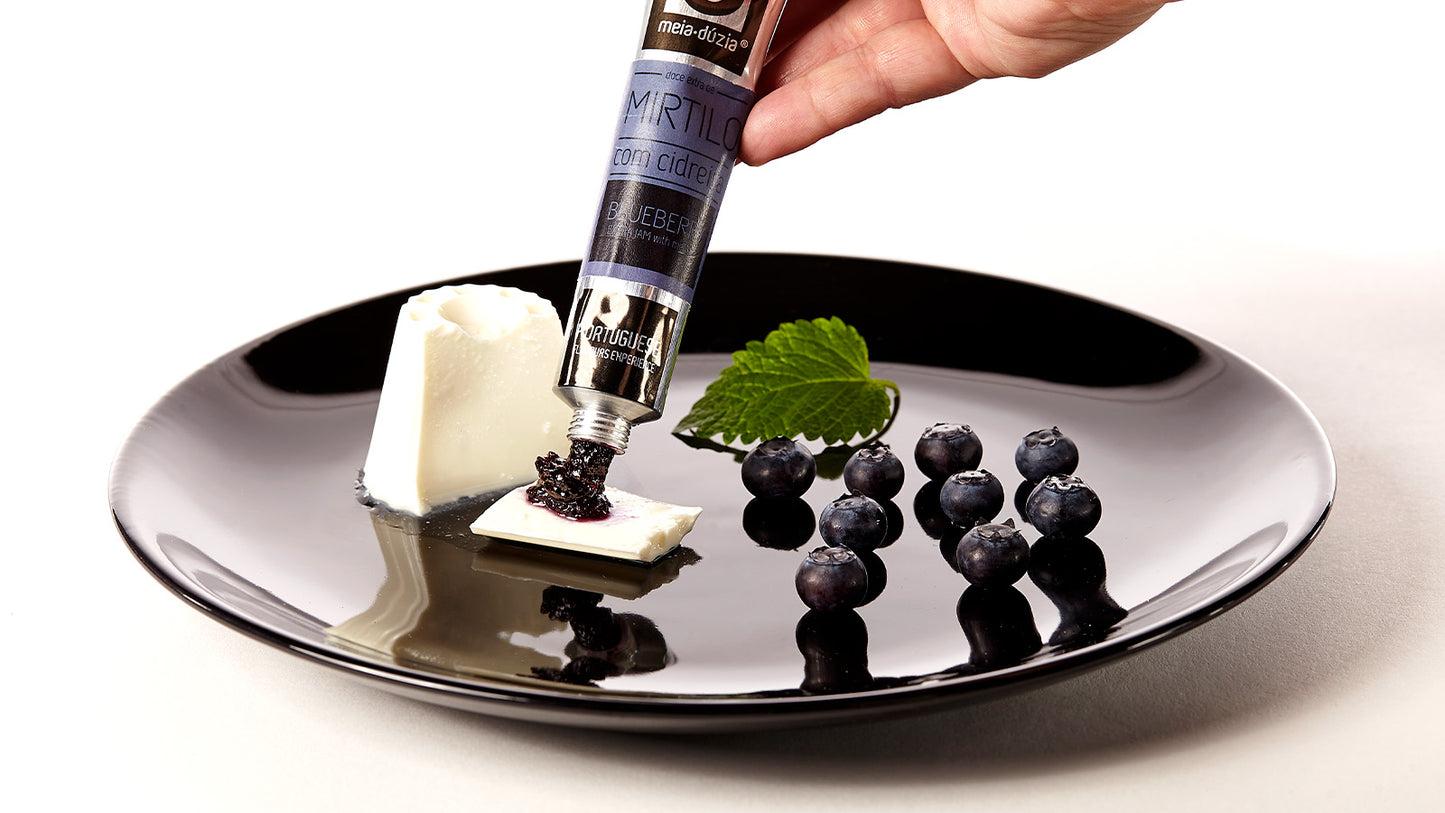 Queijo Fresco com Doce de Mirtilo com Cidreira