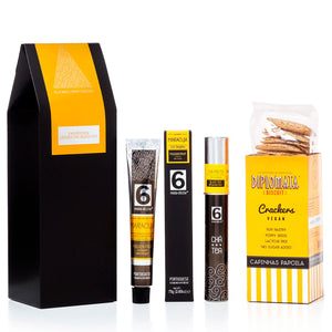 
                  
                    Boîte Expérience n. 3 - Confiture + Thé + Crackers | Édition de Noël
                  
                