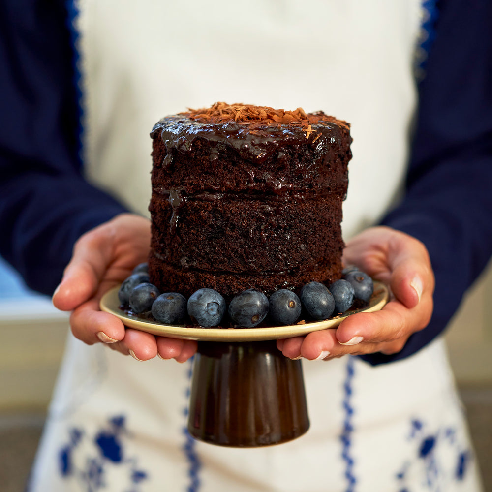 
                  
                    Schokoaufstrich aus Dunkler São Tomé Schokolade mit Heidelbeere und Likörwein
                  
                