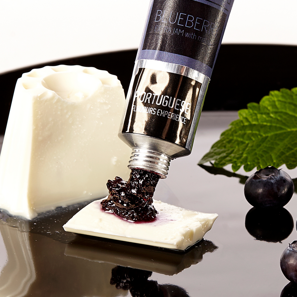 queijo fresco com compota de mirtilo com cidreira meia.dúzia®