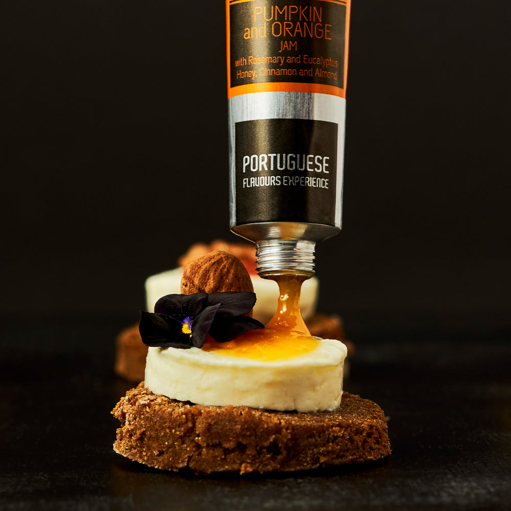 
                  
                    Gastronomic Box n.4: Cow Cheese + PACK 3 Jams Ideal for Cheese | Christmas Special
                  
                