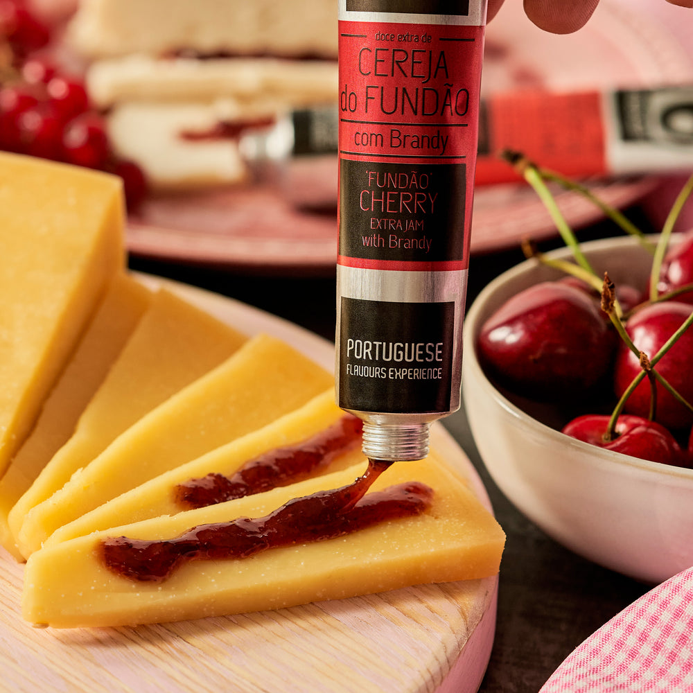 
                  
                    Doce Extra de Cereja do Fundão com Brandy
                  
                