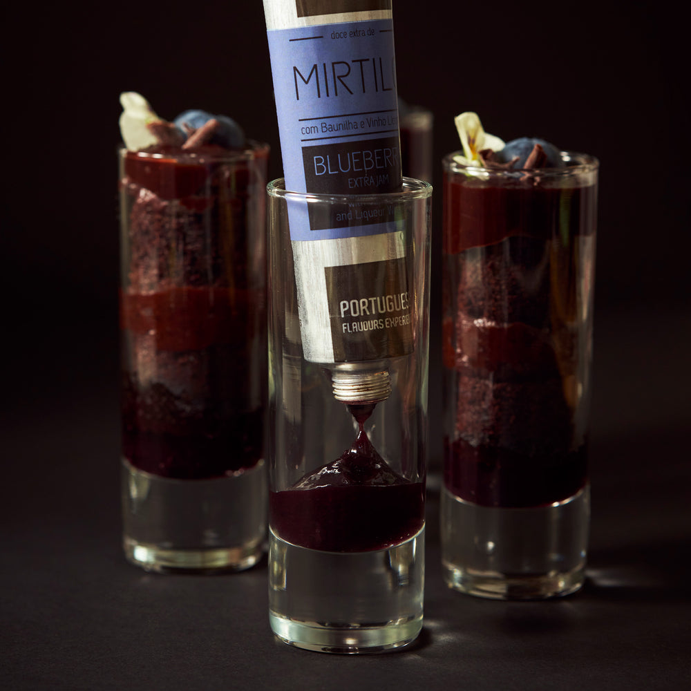 
                  
                    Compota de Mirtilo com Baunilha e Vinho Licoroso - Lembrança de Natal
                  
                