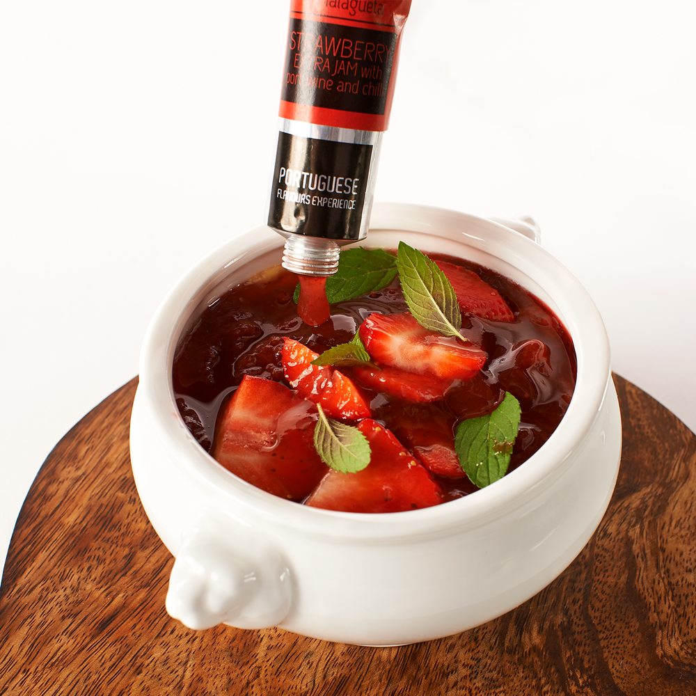 
                  
                    Strawberry Extra Jam with Liqueur Wine and Chilli
                  
                