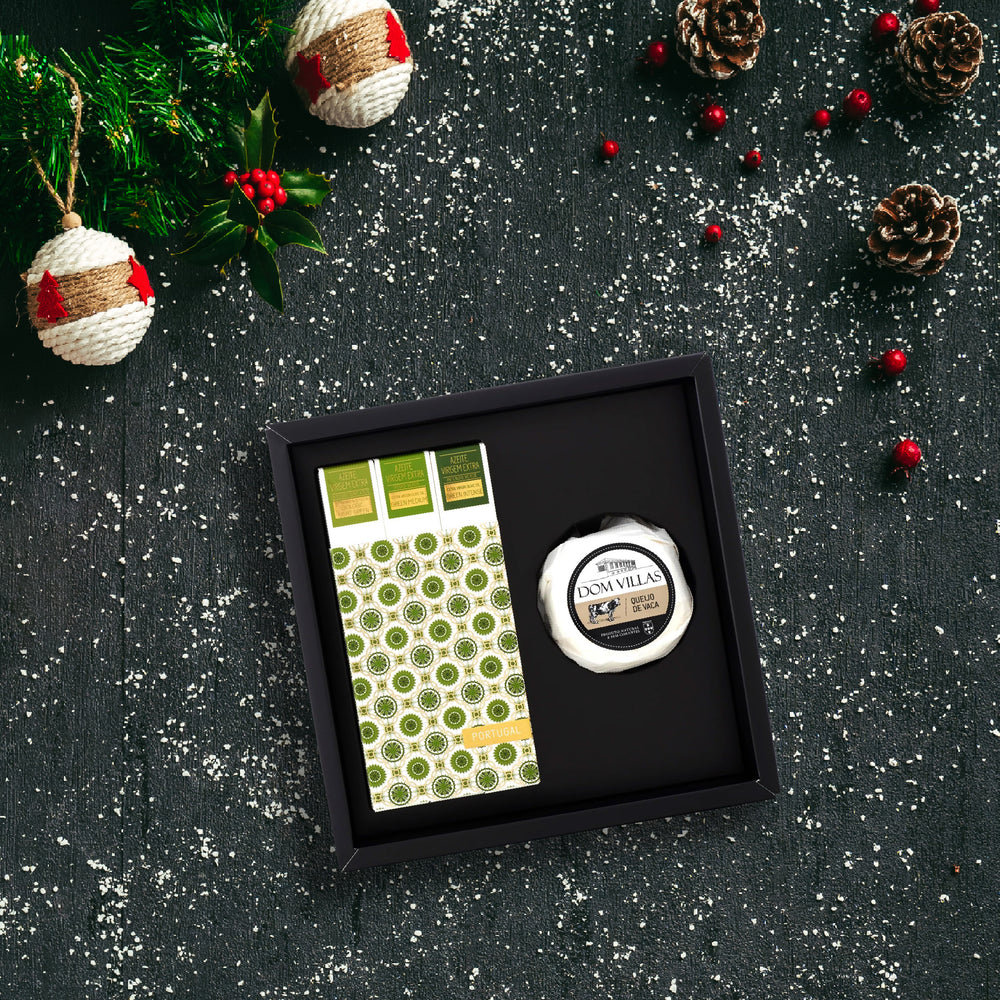 
                  
                    Gastronomic Box n.11: Cow Cheese + PACK3 Green Olive Oils | Christmas Special
                  
                