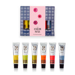 Kit Mãe - 6 Doces de Fruta Artesanais - compotas artesanais em bisnaga by meia.dúzia - sabores de Portugal. Este presente especial para o dia da mãe Inclui: Doce Extra de Ananás dos Açores com Erva-Príncipe - 20g Doce Extra de Maçã Bravo de Esmolfe com Canela - 20g Doce Extra de Figo e Laranja com Canela (Prémio Great Taste 2017, Reino Unido – 1 Estrela) - 20g Doce Extra de Laranja com Vinho da Madeira - 20g Doce Extra de Morango com Hortelã - 20g Doce Extra Mirtilo com Cidreira - 20g